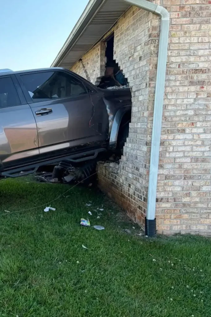 Driverless SUV Rolls Into Family Home in Tennessee