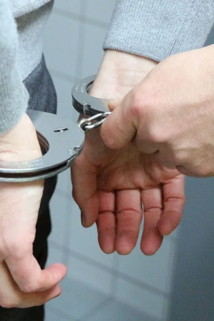 Lafayette Man Interrupts Burglary at Neighbor's Home