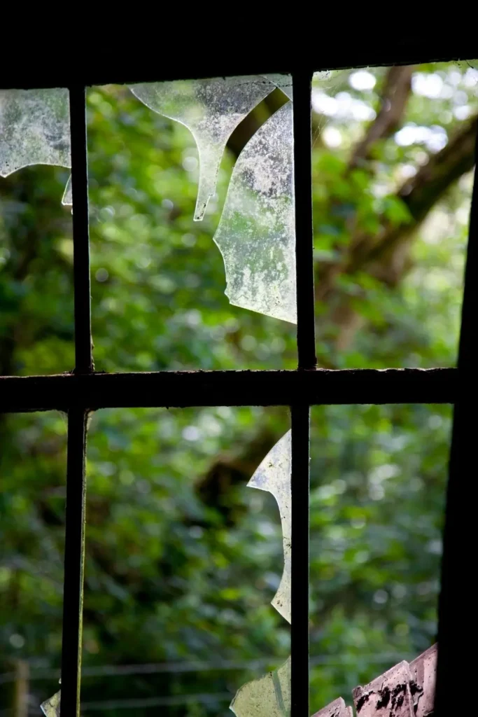 Man Smashes Window to Break Into Historic California Home and Falls Through the Ceiling