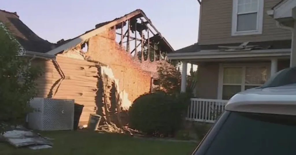 Propane Tank Blew Up and Took 3 Homes in Wentzville Missouri