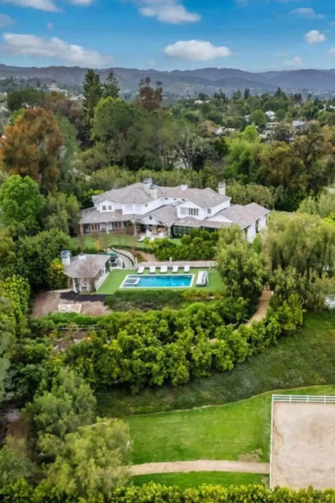 jennifer lopez twins leaving for college california home
