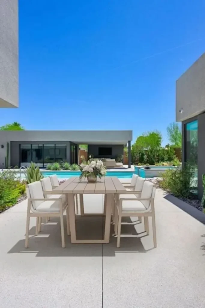 perez hilton lists las vegas home move to miami