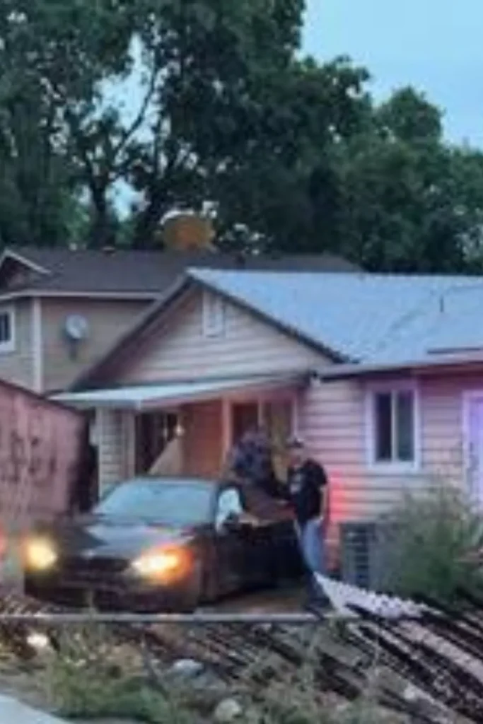 Car crashes into Sparks home
