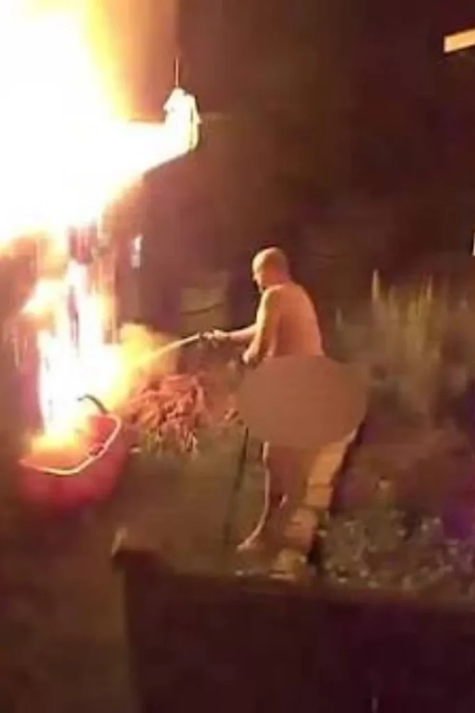 Washington Man Ran Outside Naked at Midnight to Save Two Homes From a Raging Fire